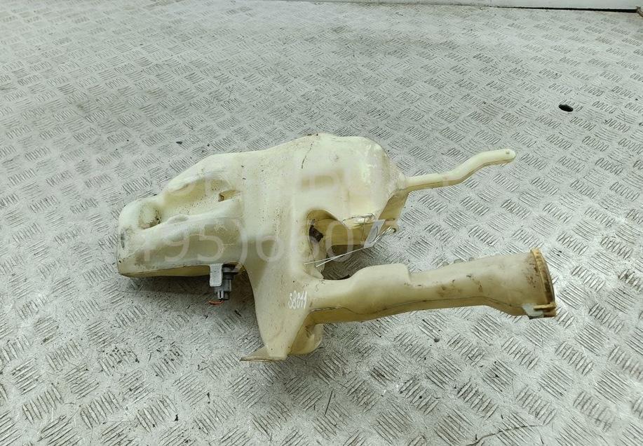 Бачок омывателя лобового стекла