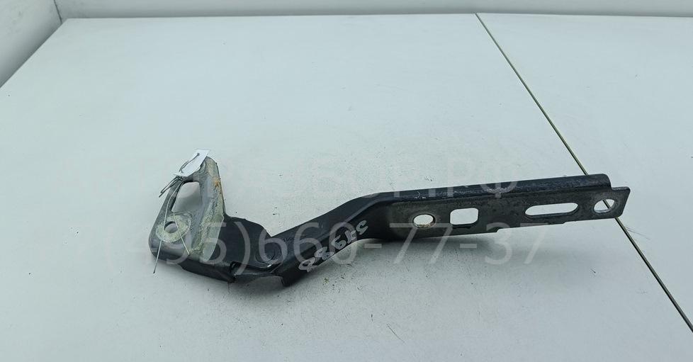 Петля капота левая