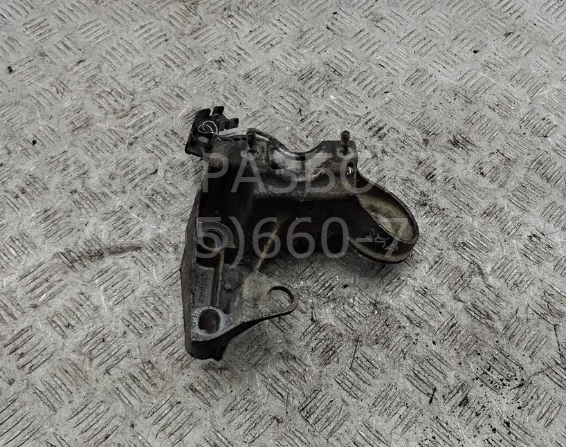 Кронштейн (п.п.к.)