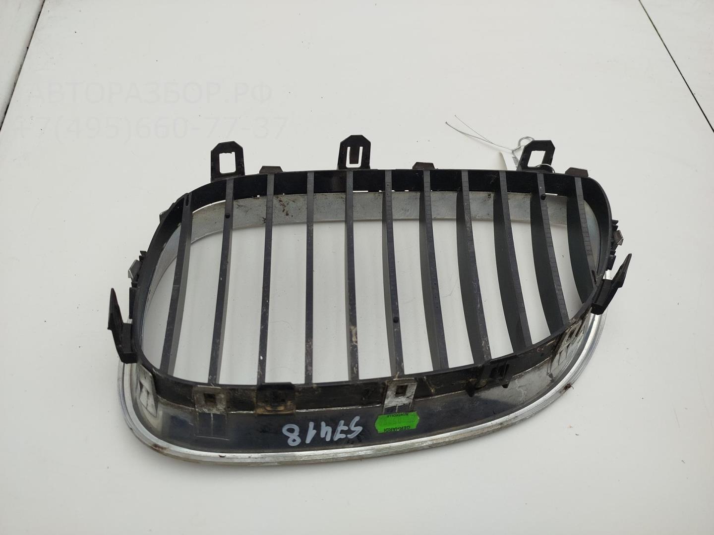 Решетка радиатора правая