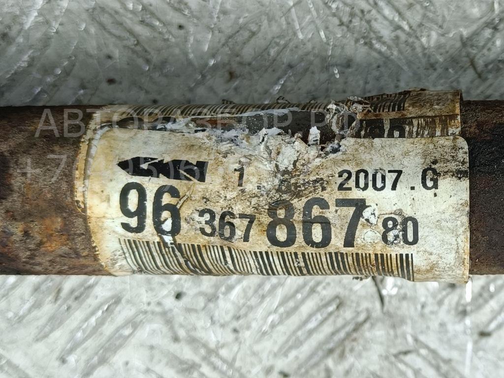 Полуось передняя левая