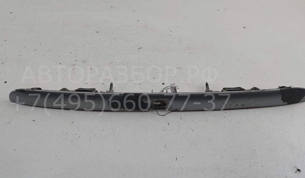 Накладка крышки багажника