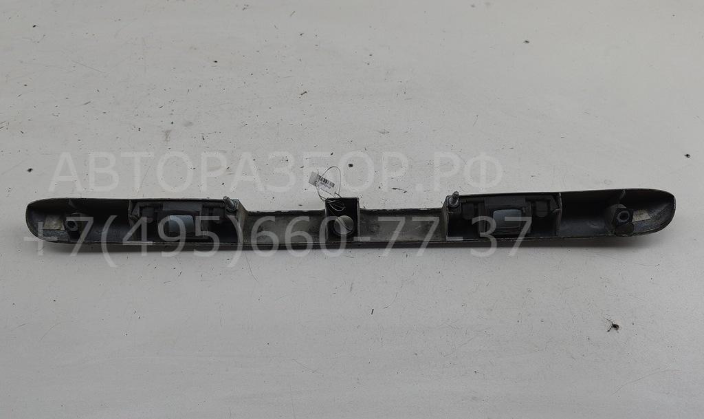 Накладка крышки багажника