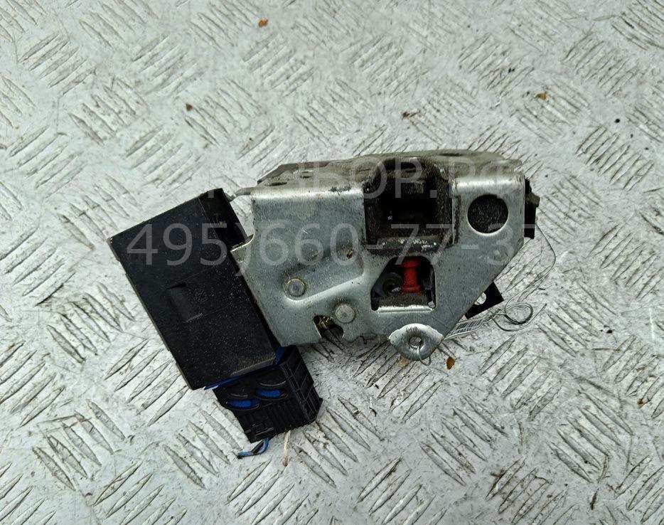 Замок двери задней правой