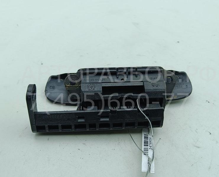 Ручка двери передней наружная правая