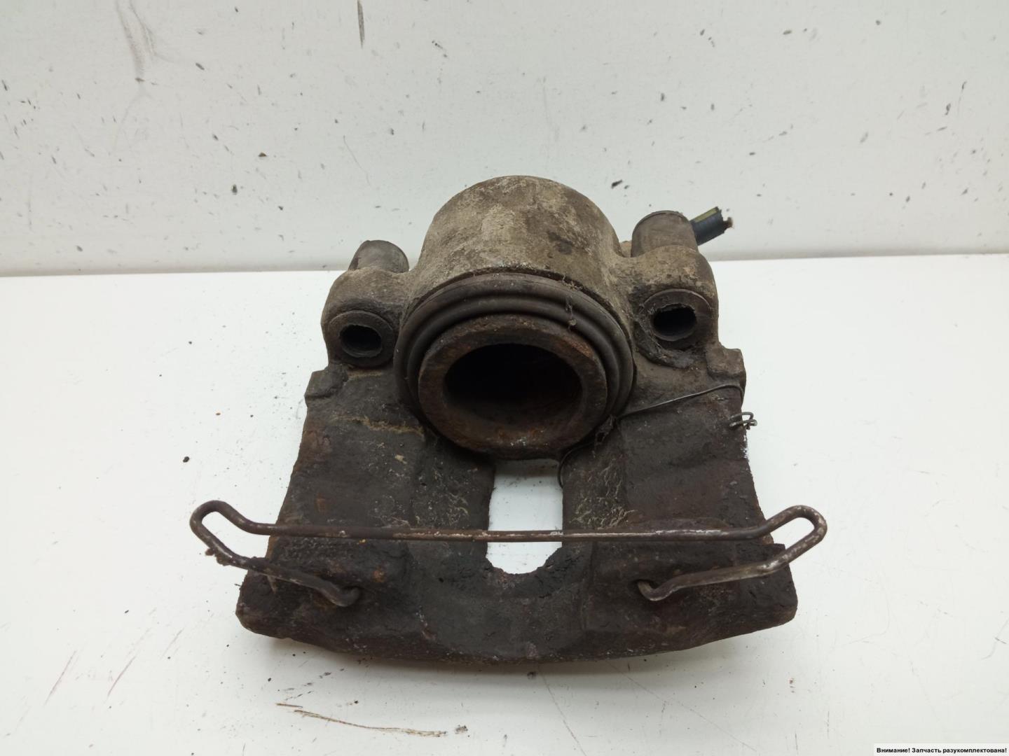 Суппорт передний правый