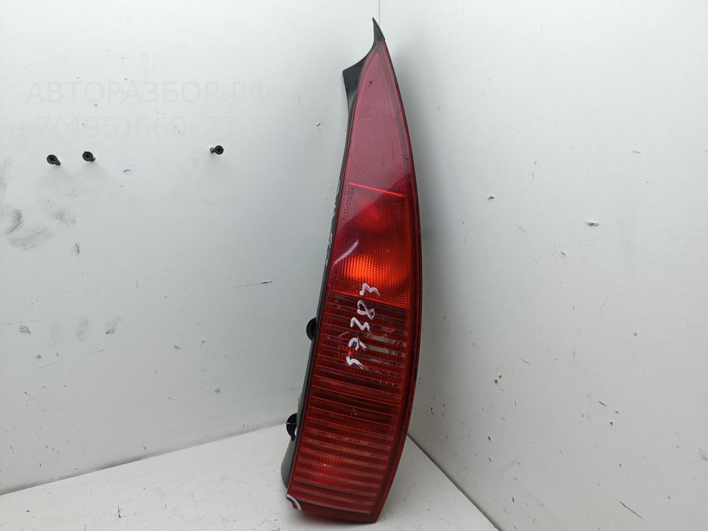 Фонарь задний левый