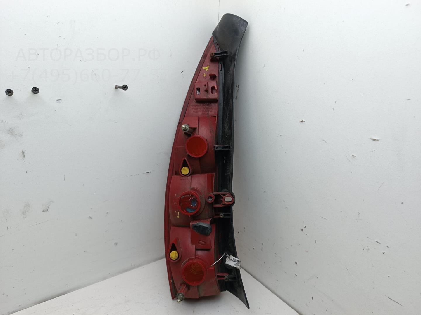 Фонарь задний левый