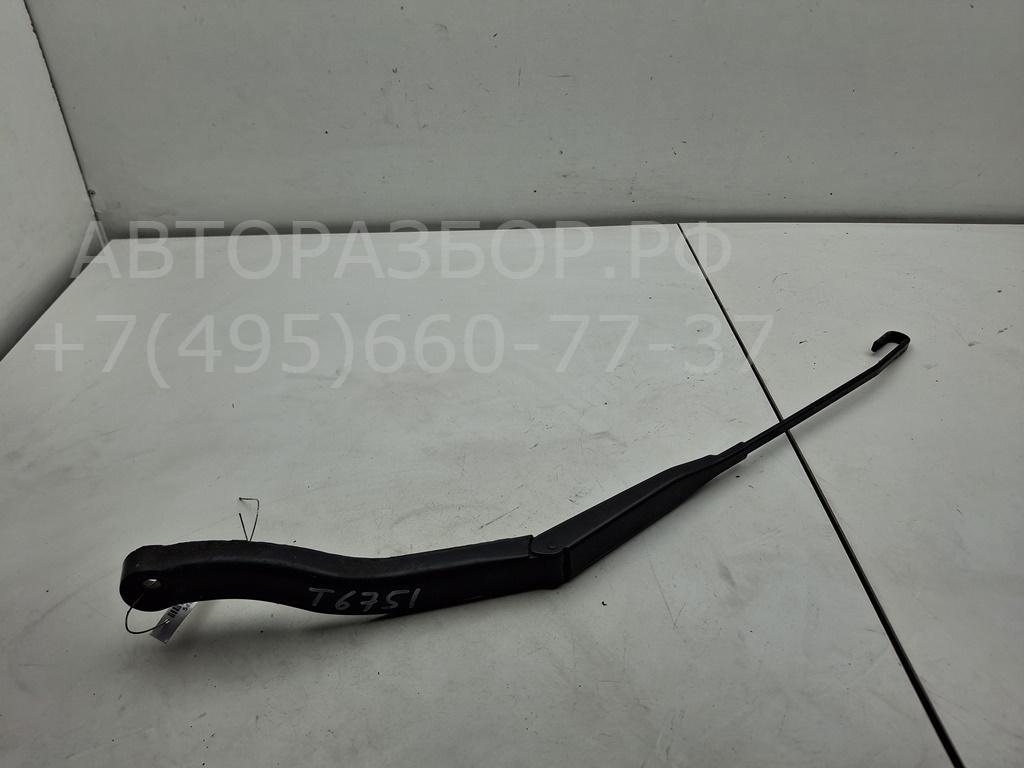 Поводок стеклоочистителя передний правый
