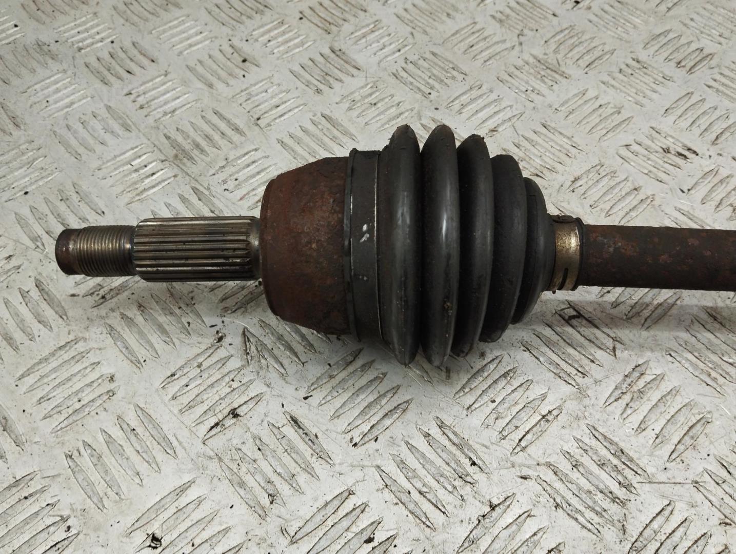 Полуось передняя правая