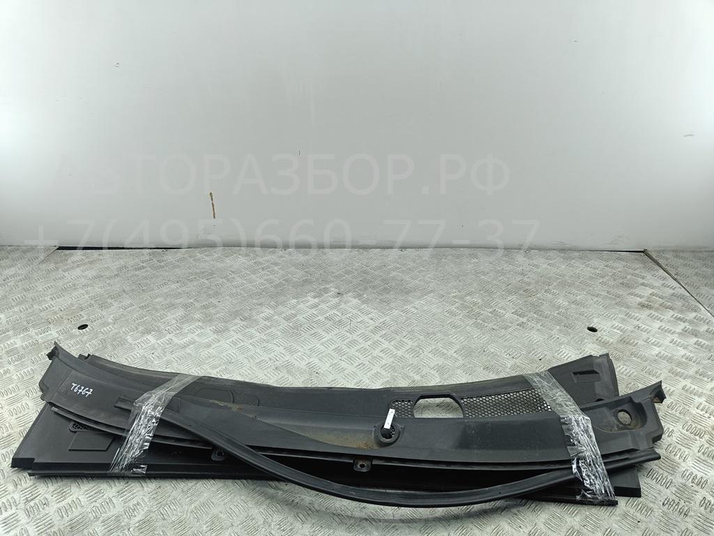 Решетка стеклоочистителей (Жабо)