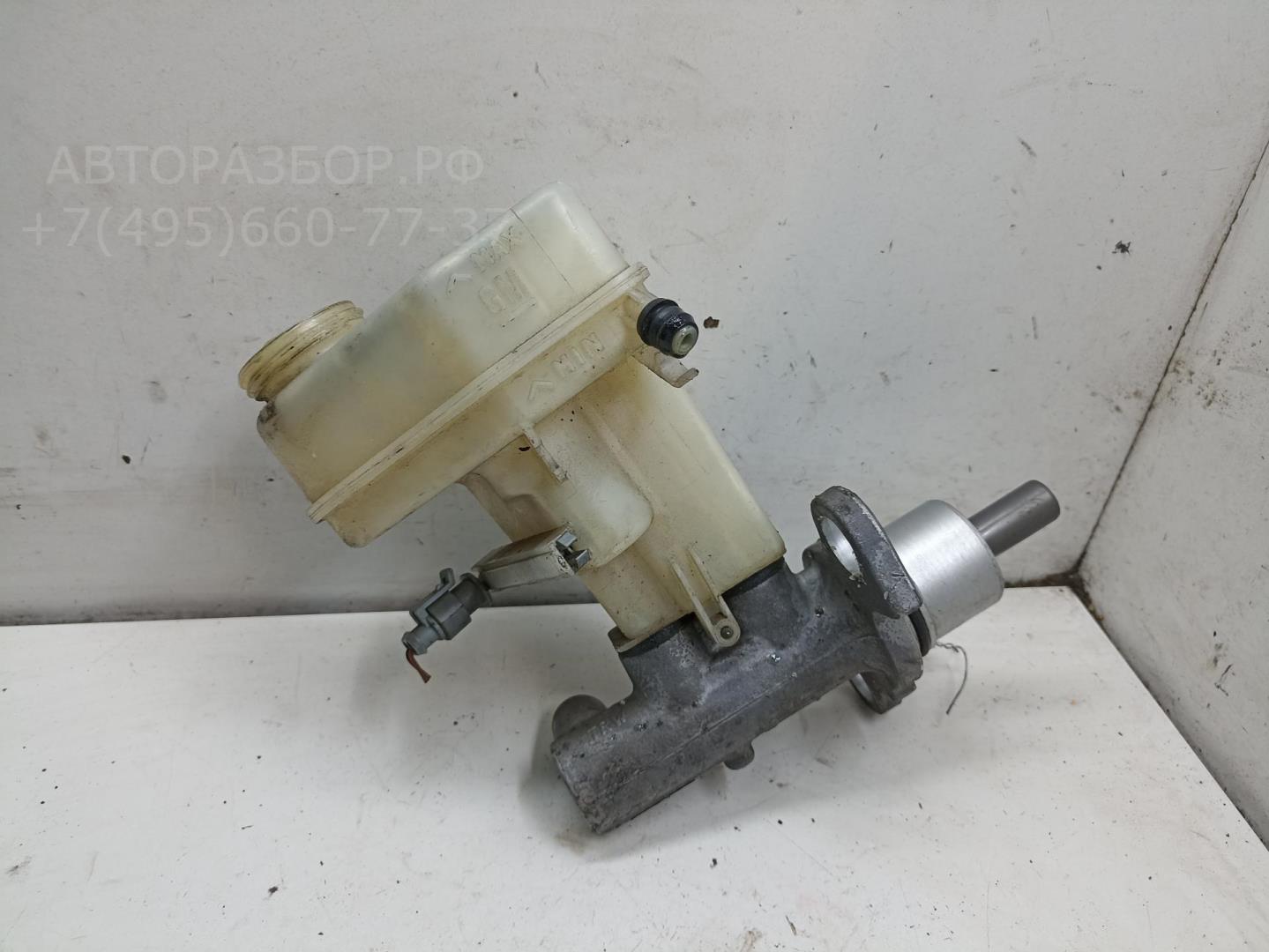 Цилиндр тормозной главный