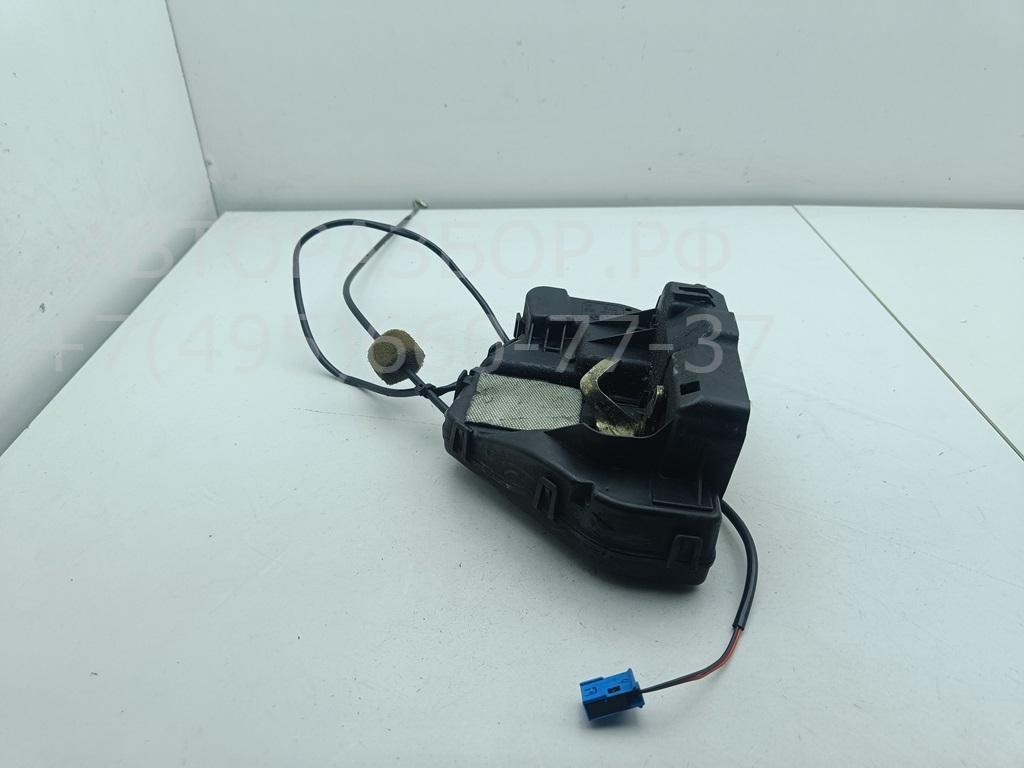 Замок двери задней правой