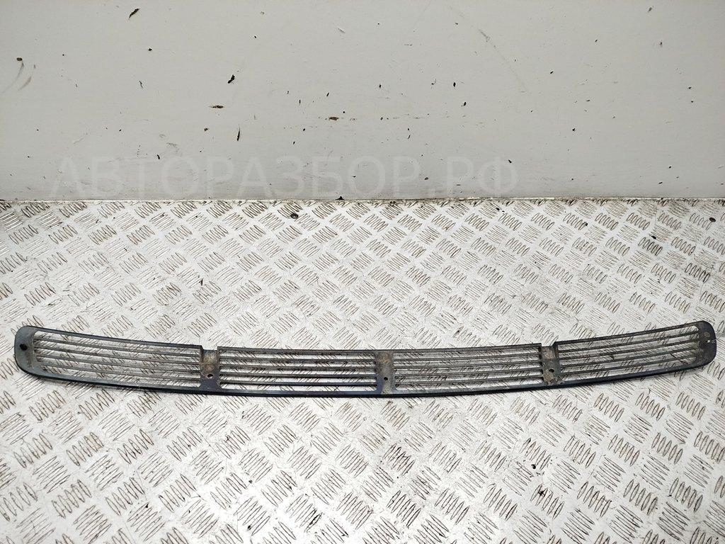 Решетка в капот