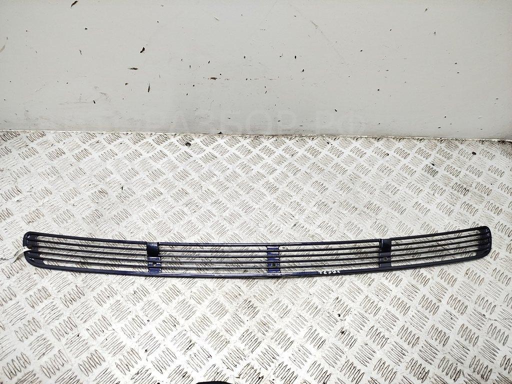 Решетка в капот