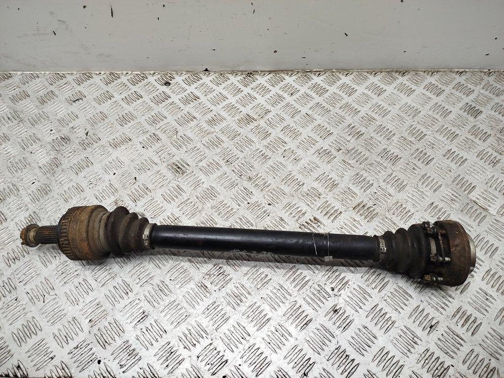 Полуось задняя