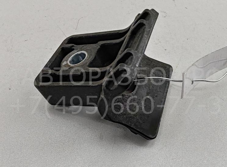 Кронштейн радиатора