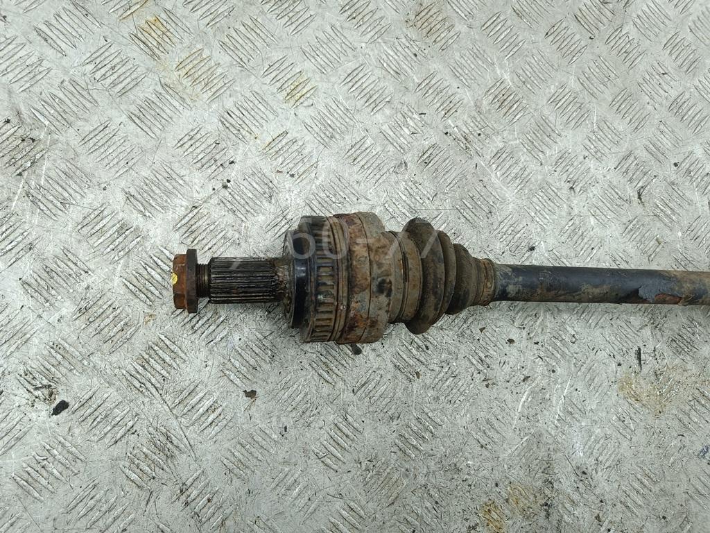 Полуось задняя