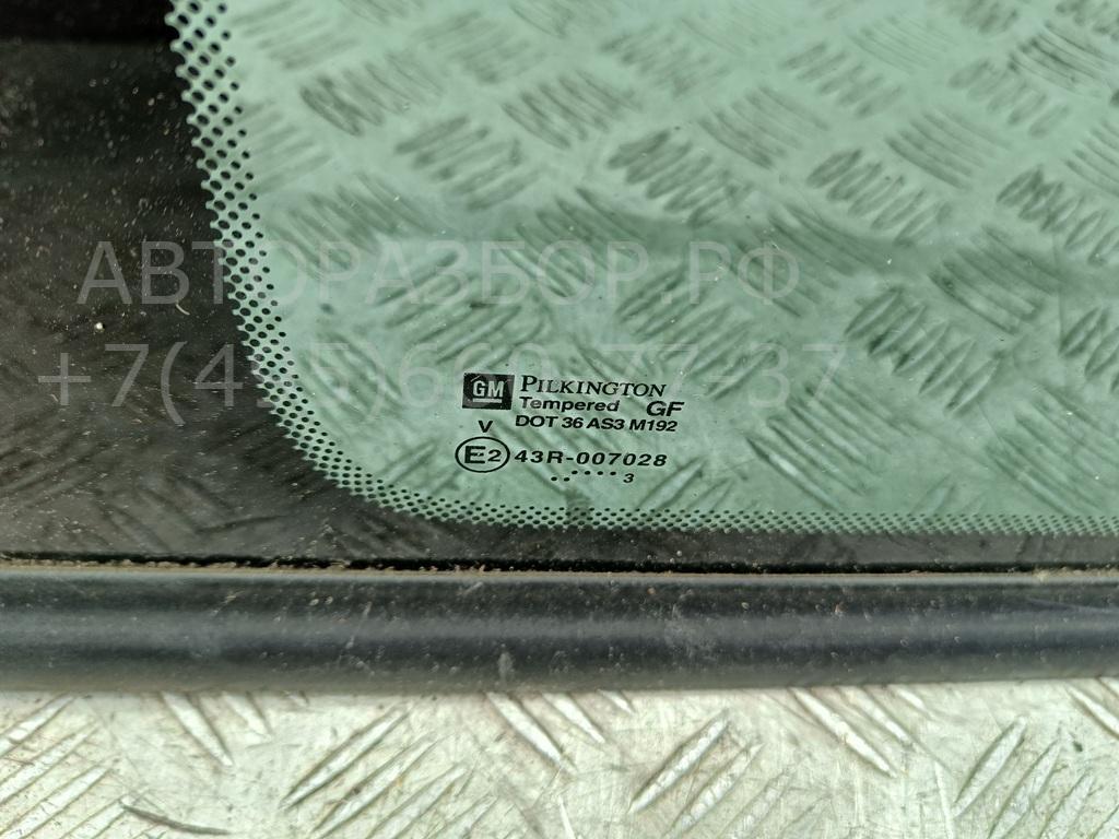 Стекло кузовное глухое левое