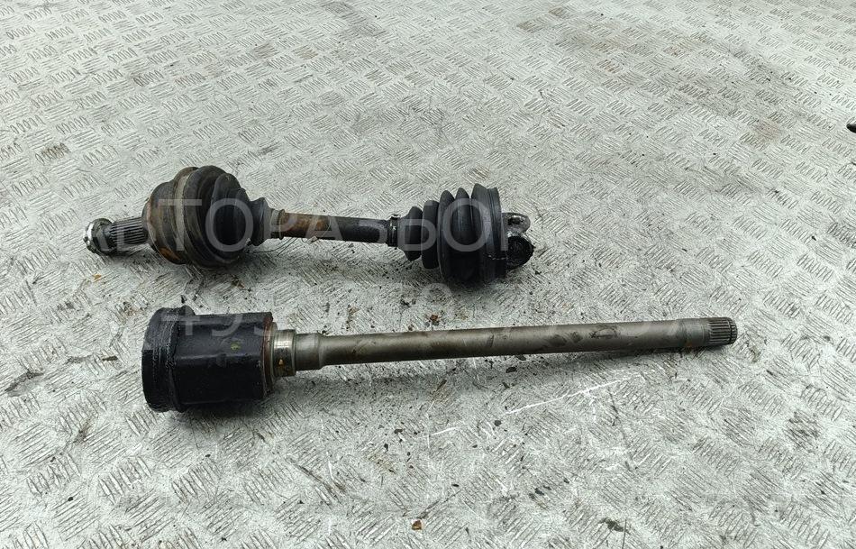 Полуось передняя правая