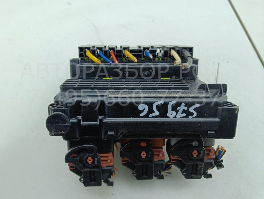 Блок предохранителей