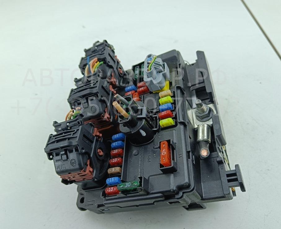 Блок предохранителей