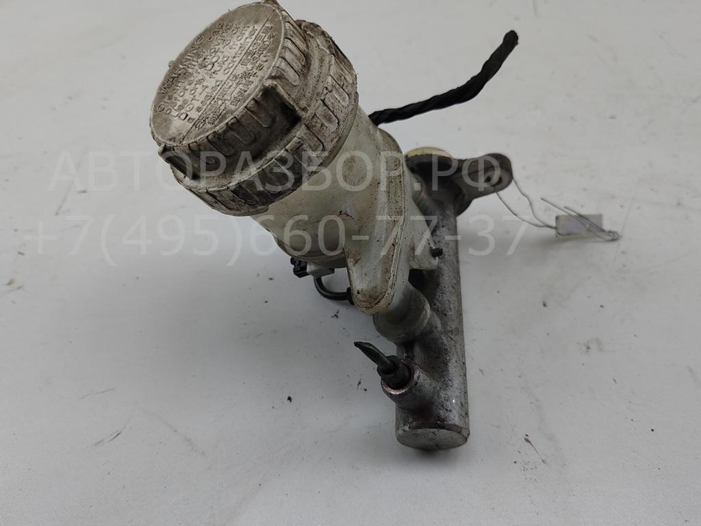 Цилиндр тормозной главный