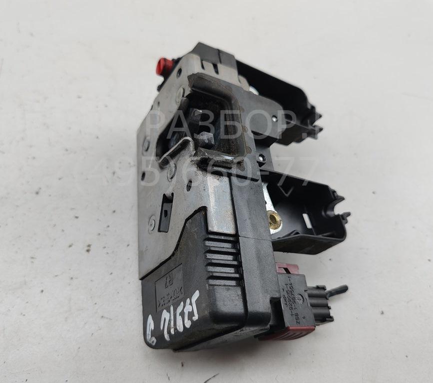 Замок двери задней правой