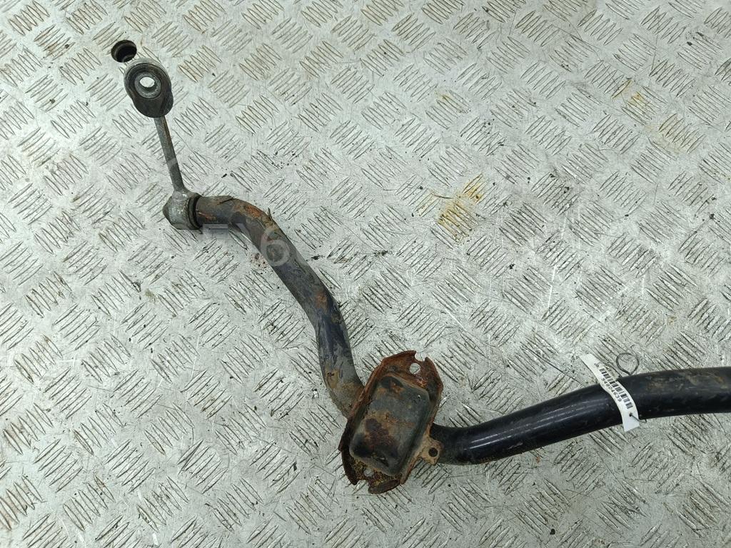 Стабилизатор передний