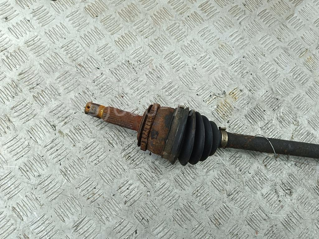 Полуось передняя правая