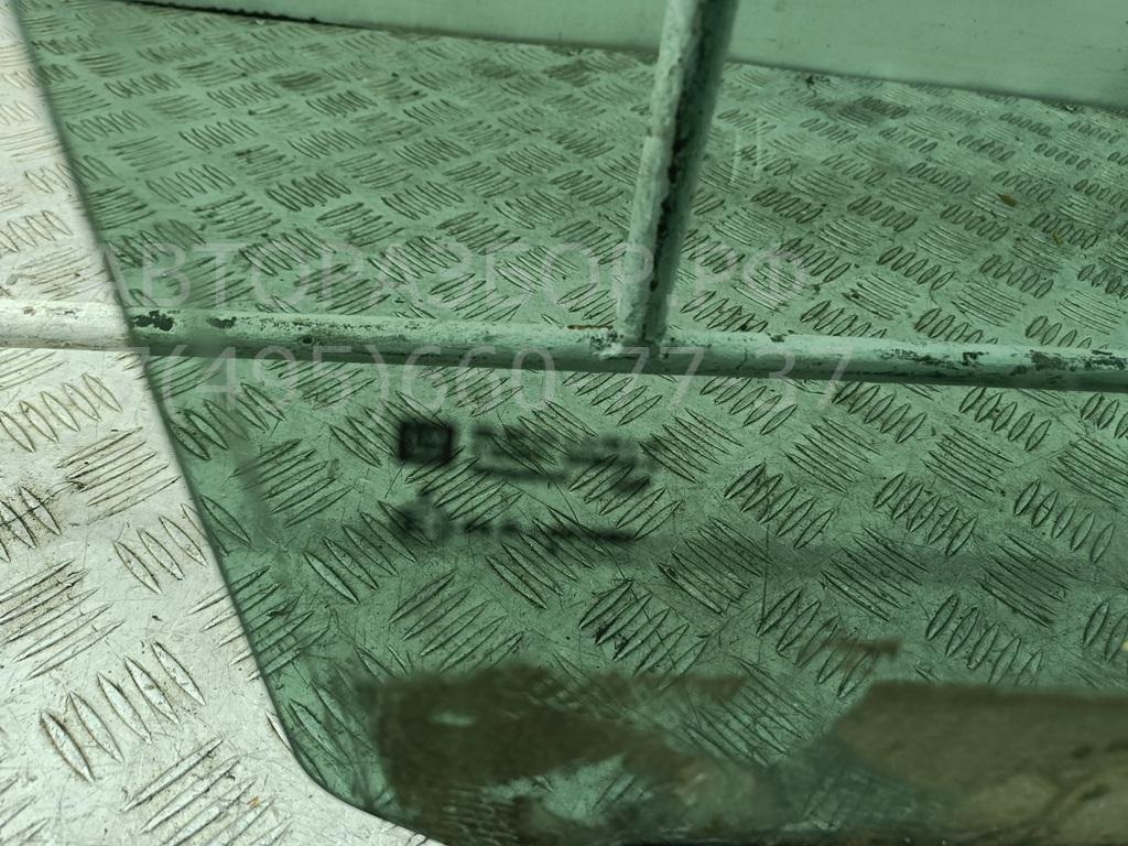 Стекло двери задней правой