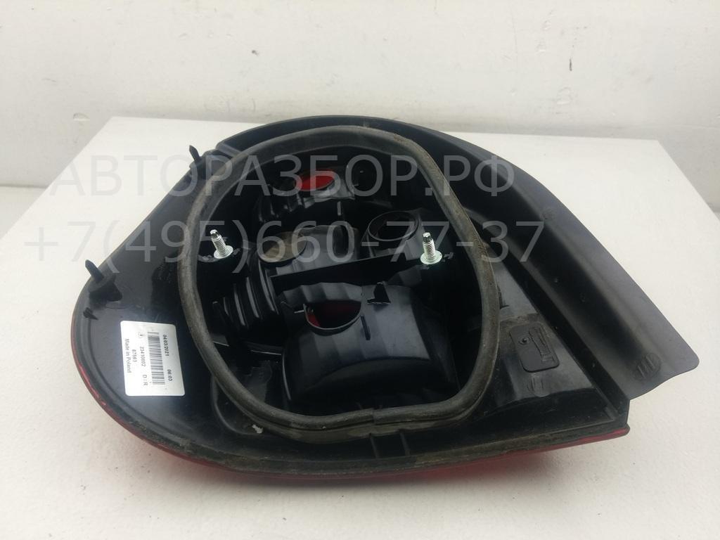 Фонарь задний правый