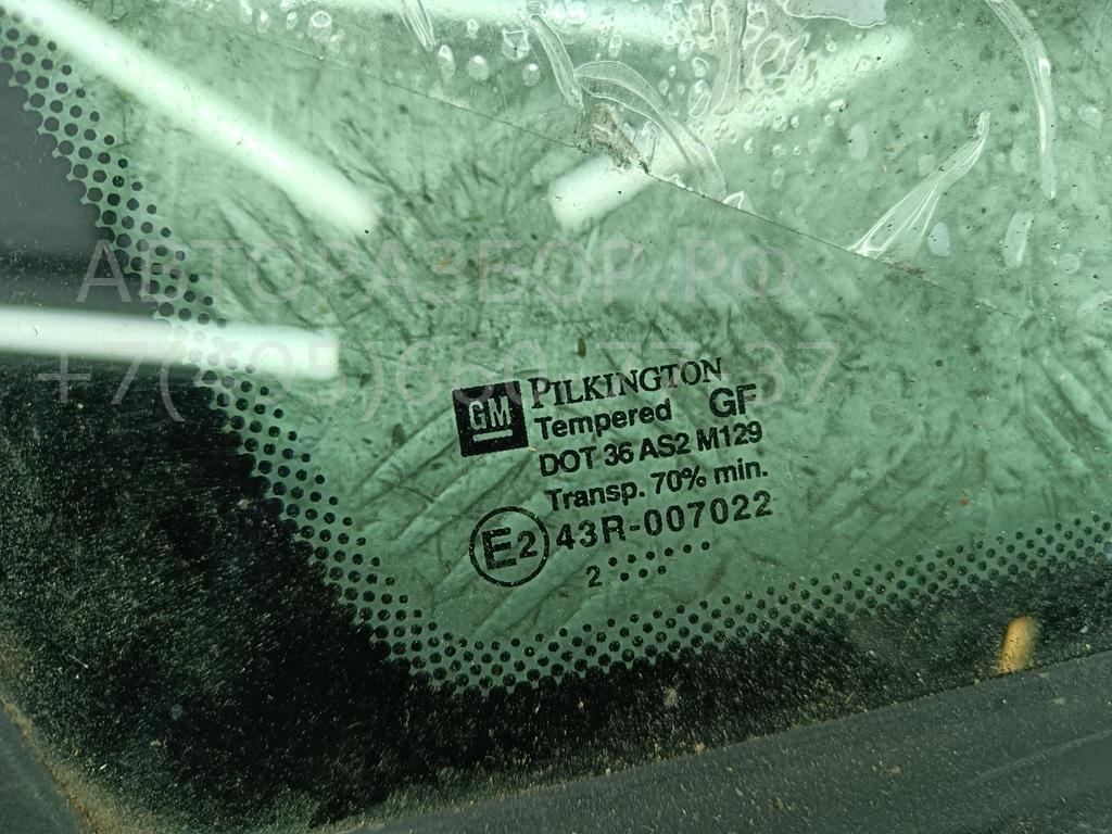 Стекло кузовное глухое правое
