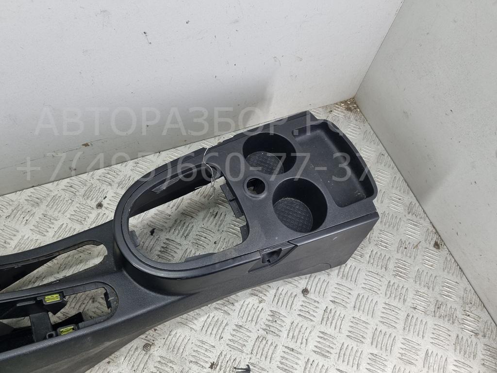 Подлокотник