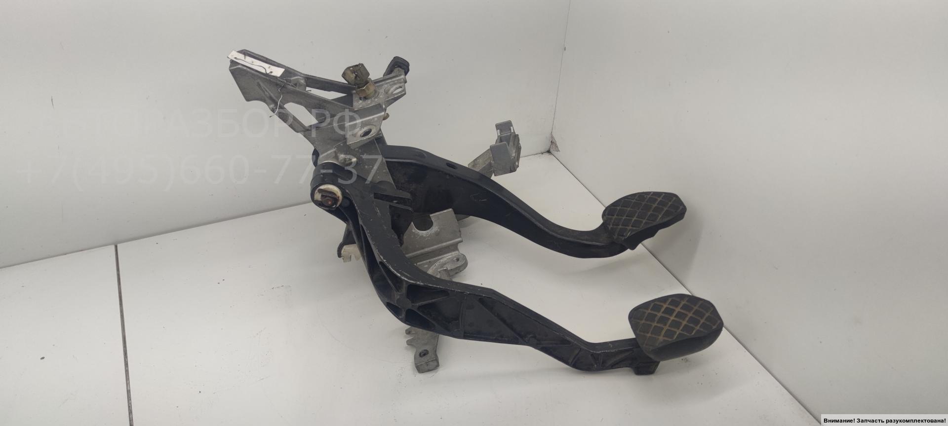 Блок педалей