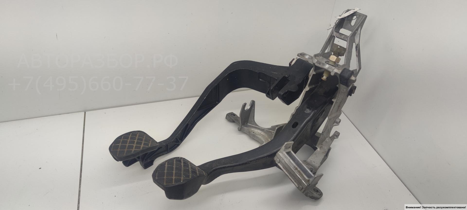 Блок педалей