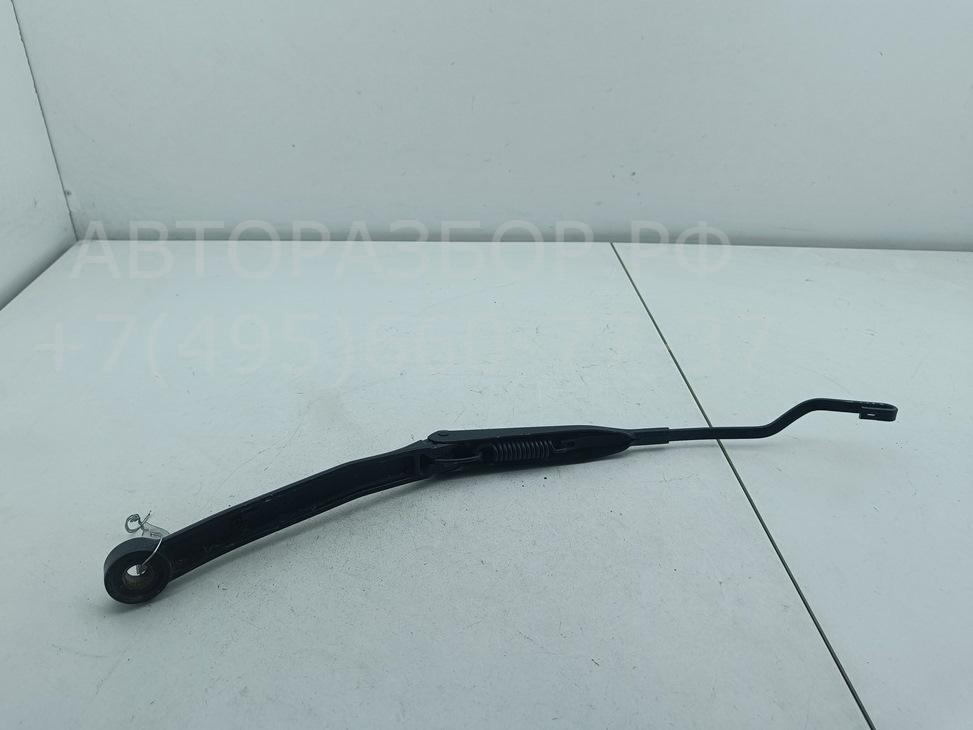 Поводок стеклоочистителя передний правый