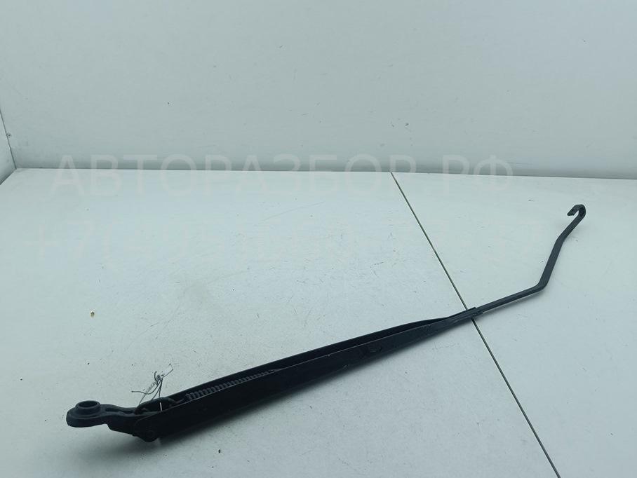 Поводок стеклоочистителя передний левый