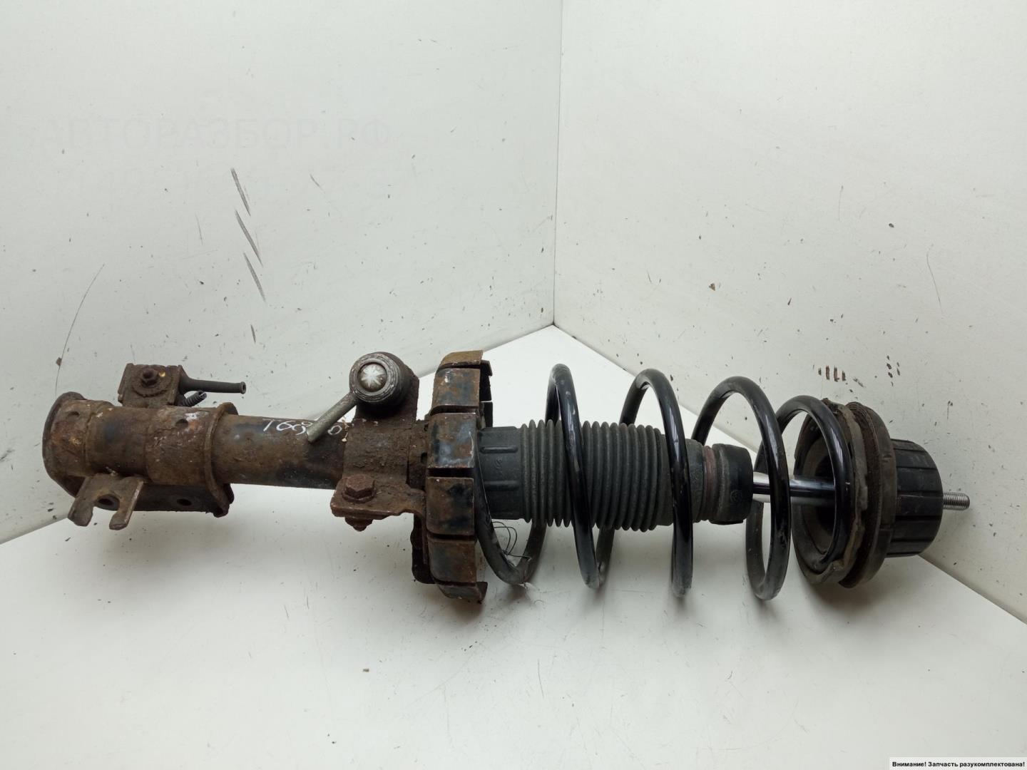 Амортизатор передний правый