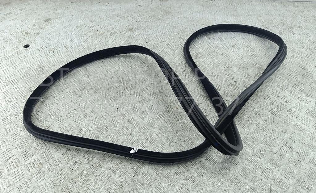 Уплотнитель двери