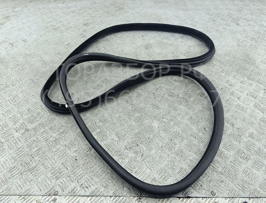 Уплотнитель двери