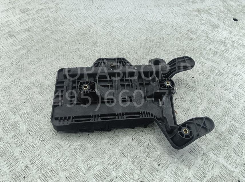 Крепление АКБ (корпус/подставка)