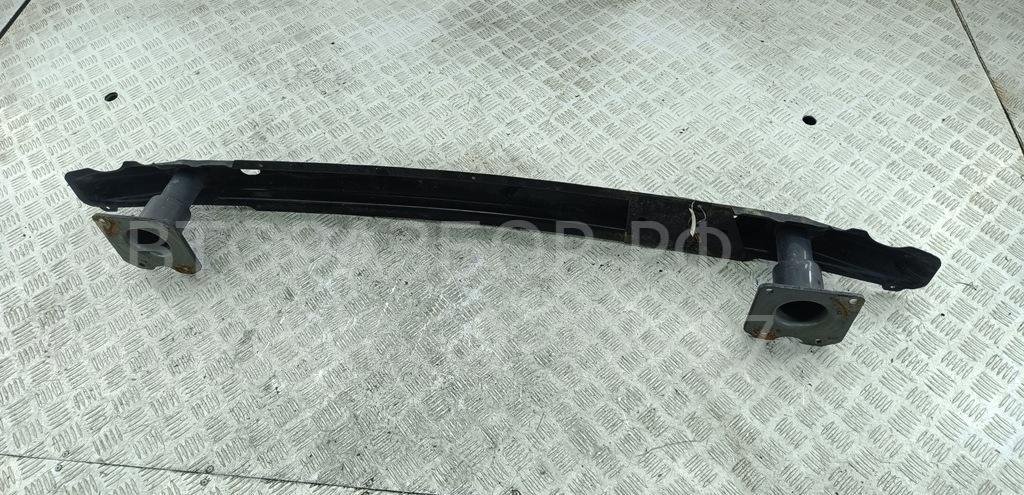 Усилитель переднего бампера