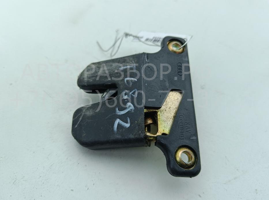 Замок багажника