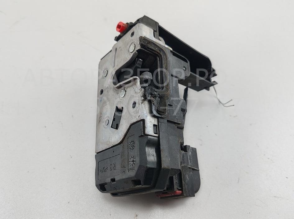 Замок двери задней правой