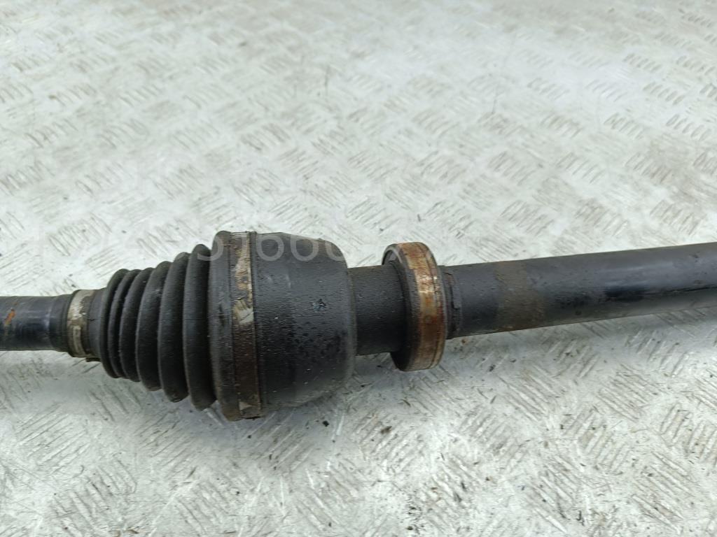 Полуось передняя правая