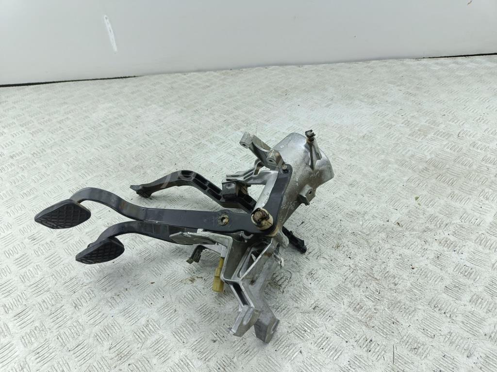 Блок педалей