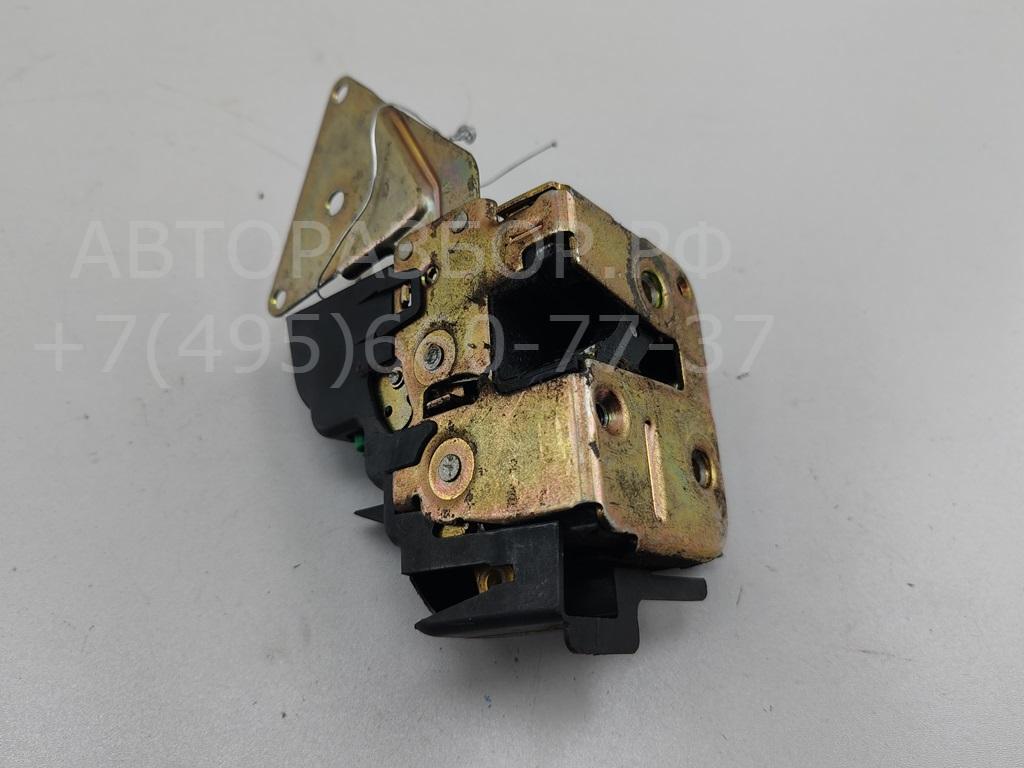 Замок двери передней левой