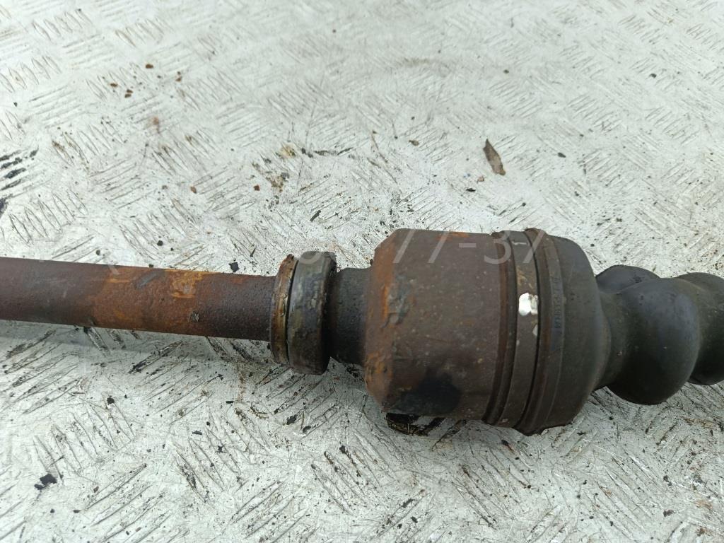Полуось передняя правая