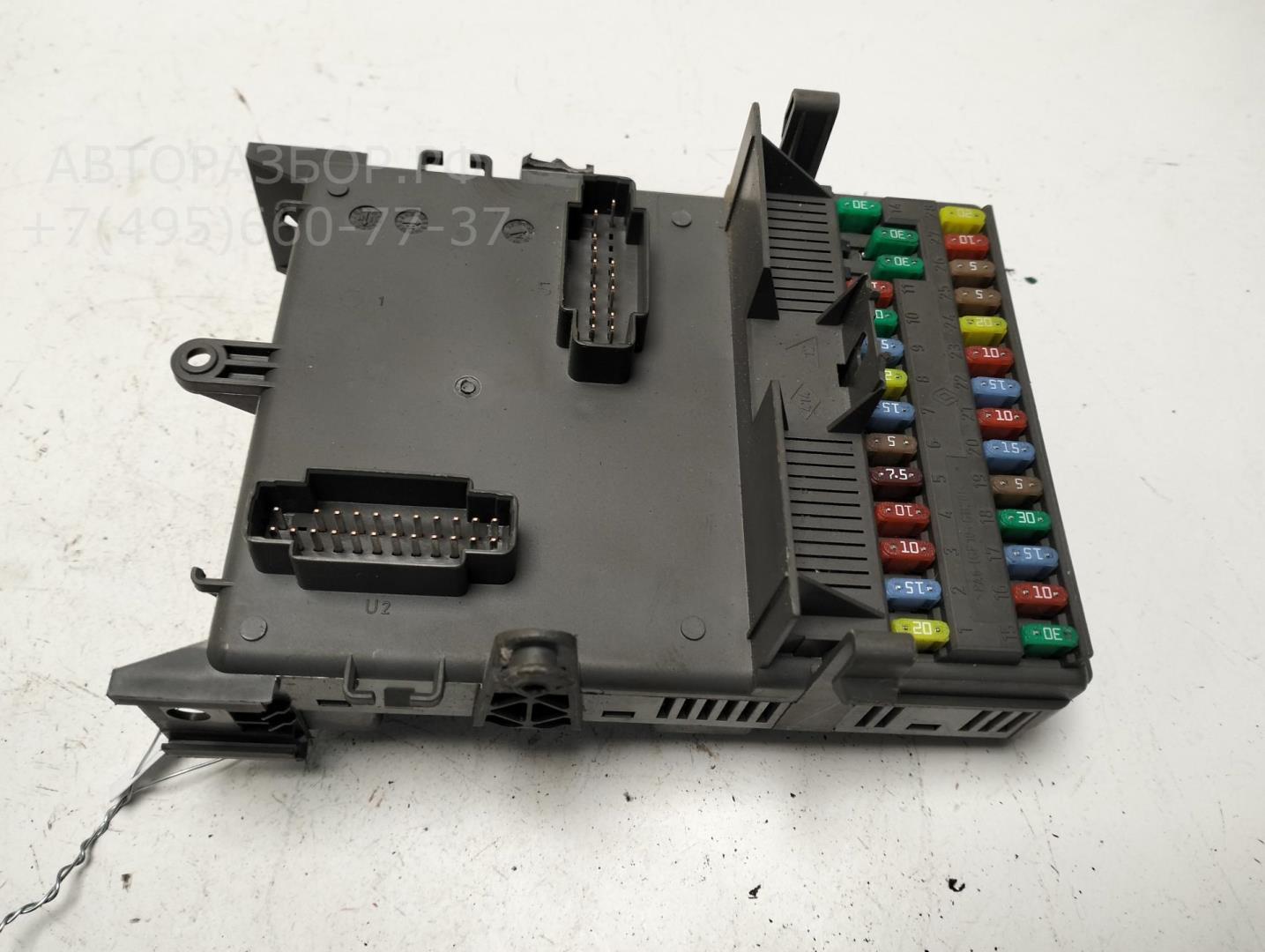 Блок предохранителей